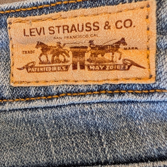 Levi's 545 Low Boot Cut Blue Jeans Y2K Vintage-inspired Retro Denim Core - Picture 9 of 12